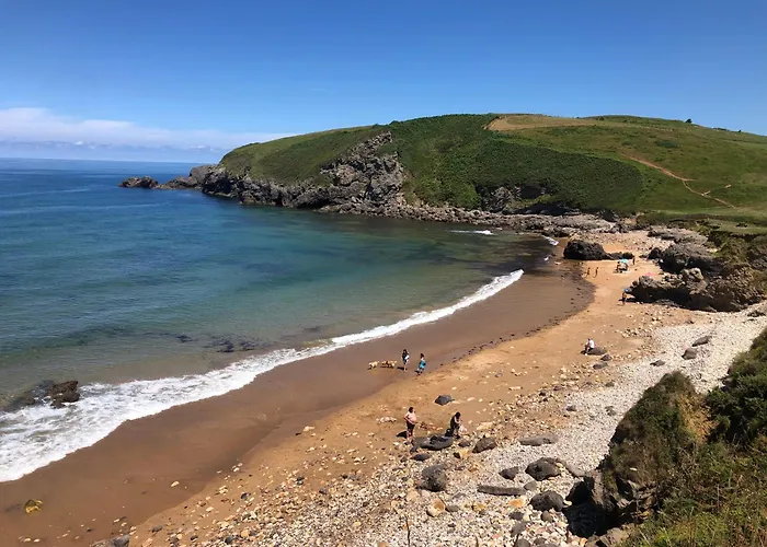 בית נופש Casa Entre El Mar Y La Montana קרוויה