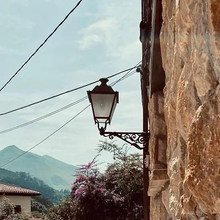 Casa Entre El Mar Y La Montana